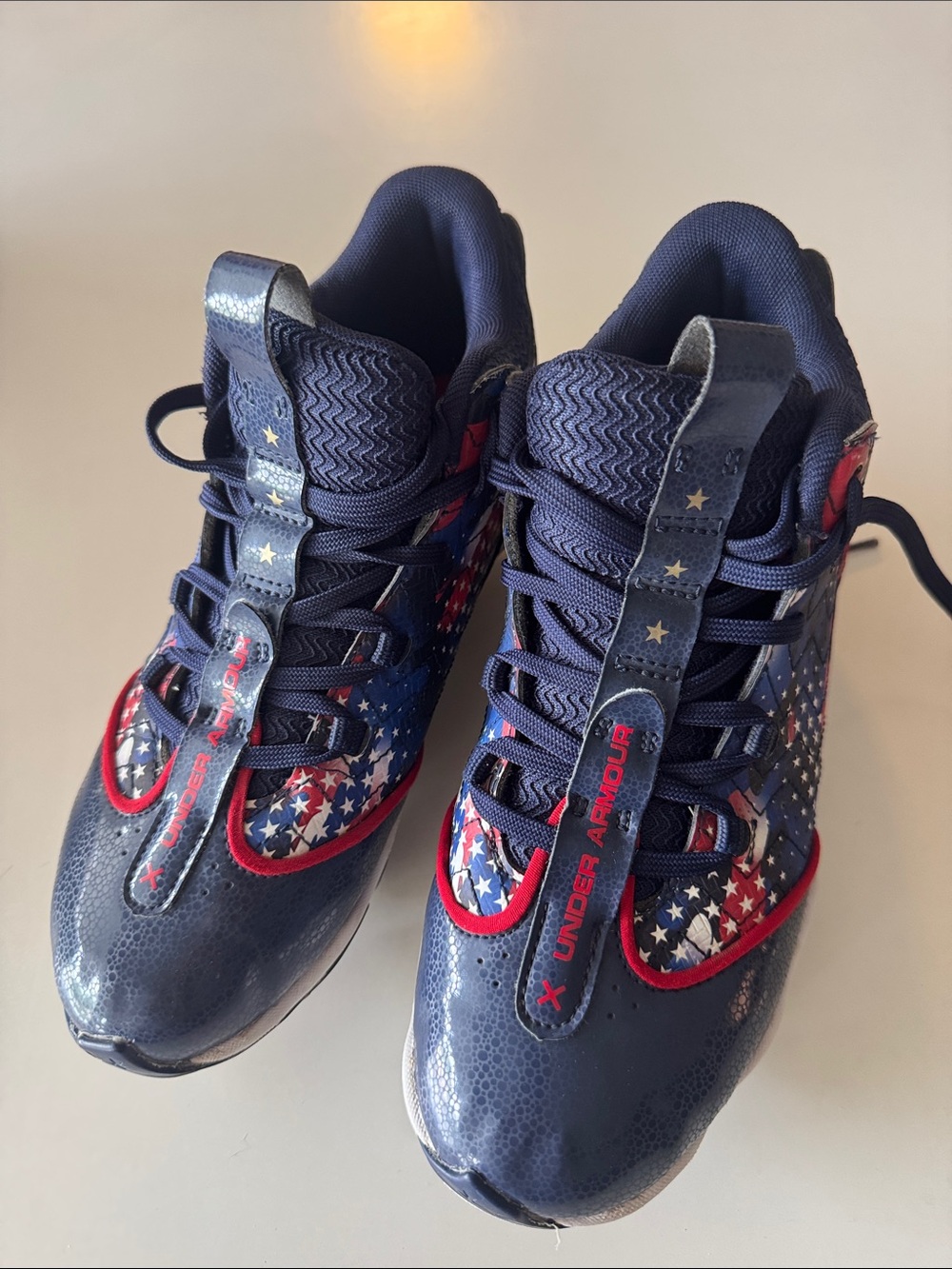 Under Armour Kids Navy and Red Star Accent Baseball Cleats 4.5
